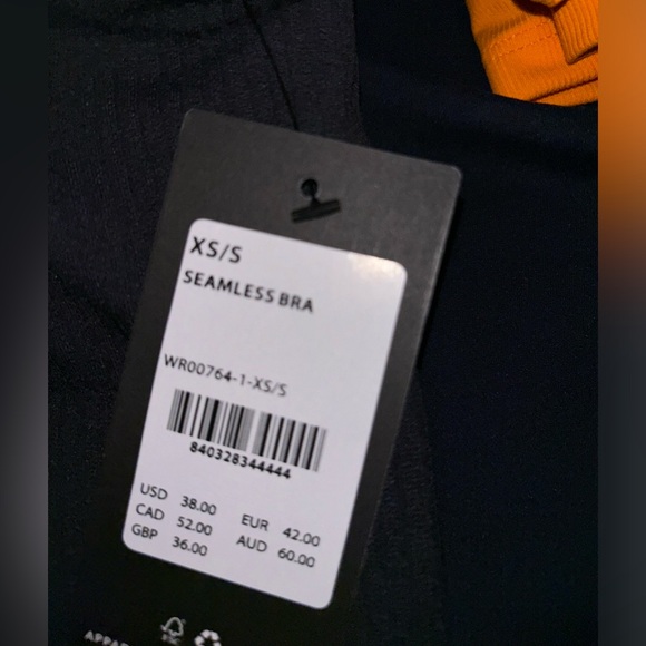 Peloton Seamless Bra - Picture 11 of 11